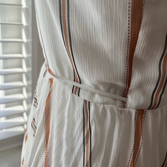 H&M Pleated White and Brown Maxi Sundress - Picture 9 of 13